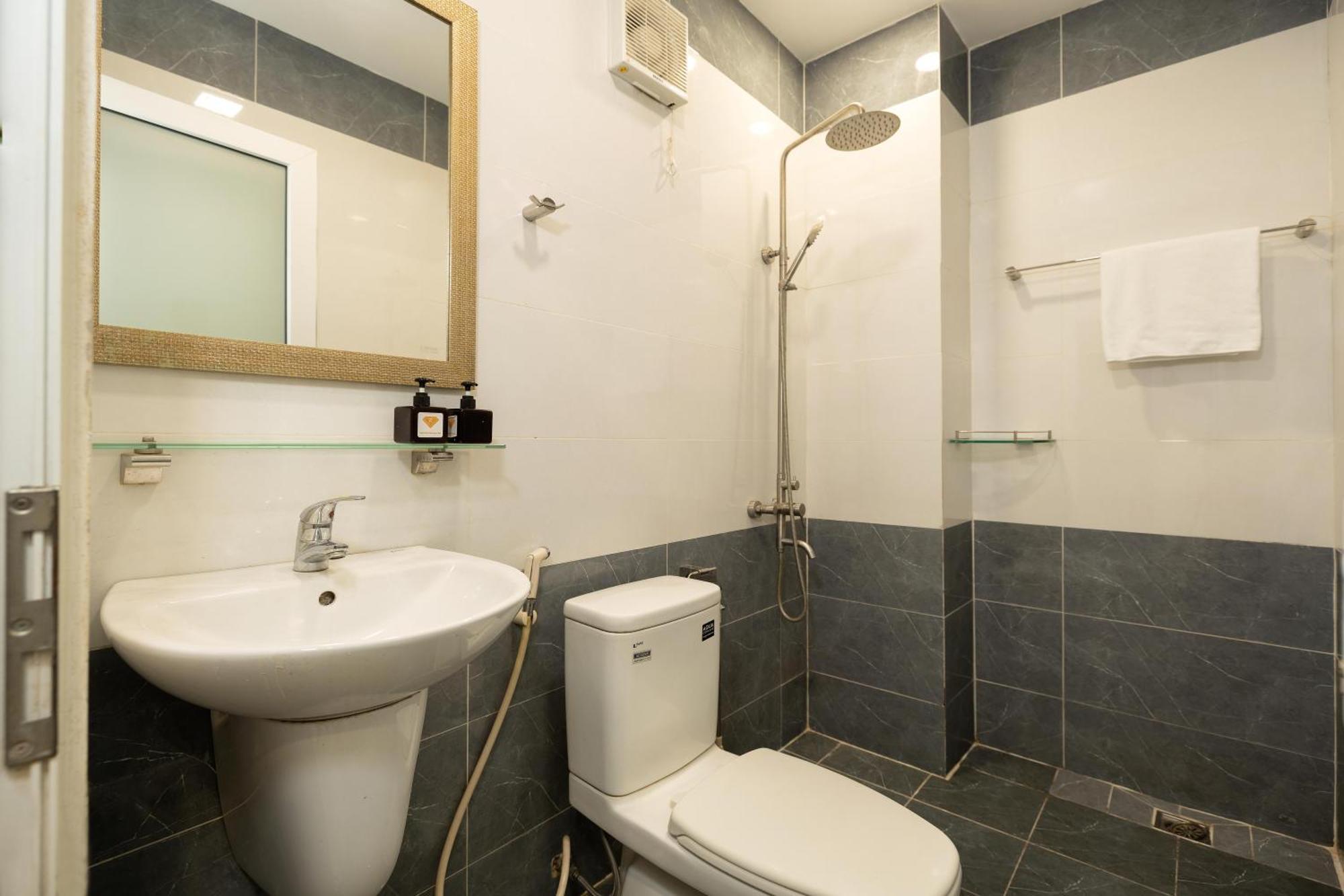 Ruby Studio Apartment Хошимін Екстер'єр фото